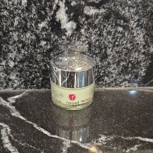 Revel Nail Dip Powder in Cream and Silver